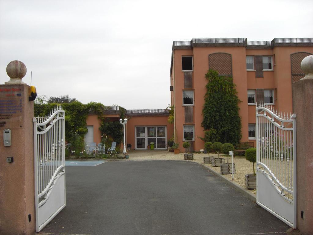 Hotel Au Sans Souci Chinon Exterior foto